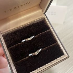 【アイプリモ(I-PRIMO)の口コミ】 指輪にはいろんなデザインがあると思いますが、その中でも私たちはウェー…