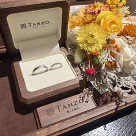 【TANZO.(鍛造指輪)の口コミ】 今回、結婚ゆびわを購入するということで、2人で特別なゆびわにしたいとい…