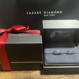 【ラザール ダイヤモンド(LAZARE DIAMOND)の口コミ】 普段使いできるシンプルなデザインを探していました。
シンプルだからこそ…