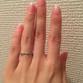 【LUCIE(ルシエ)の口コミ】 最初はニワカにしたいと思っていましたが、いろいろと試してみて、華奢で…