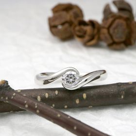 【入倉康ジュエリー工房の口コミ】 シンプルな指輪を制作していただきました。シルバー色で飾りなどはありま…