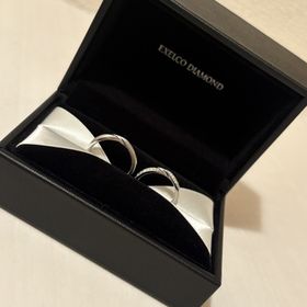 【エクセルコダイヤモンド(EXELCO DIAMOND)の口コミ】 あまり見たことないデザインが豊富で迷いましたが、店員さんがおすすめで…