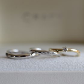 【CRAFY(クラフィ)】の口コミ 　ウェーブのデザインが好きで、婚約指輪も結婚指輪もどちらもウェーブのデ...