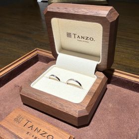 【TANZO.(鍛造指輪)の口コミ】 シンプルなデザインなのに、鍛造ならではの密度のある輝きが本当にきれい…