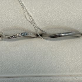 【CAFERING(カフェリング)】の口コミ 芸能人の方でもつけているのを見た事があり、ブランドや見た目、つけやすさ...