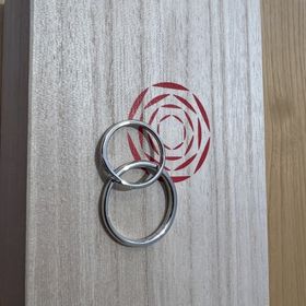 【出雲結(いずもゆい)の口コミ】 シンプル過ぎず、さりげない個性があり飽きがこないデザイン感です。着け…