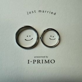 【アイプリモ(I-PRIMO)の口コミ】 指輪のデザインは細身の指でも合い、小さなダイヤモンドがさりげなく着い…