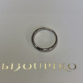 【TOWA(永遠)】の口コミ 手と手が合わさっているような雰囲気。
とてもシンプルで女性の方のリング...