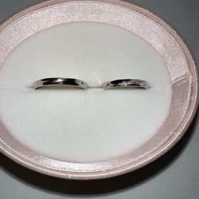 【insembre(インセンブレ)の口コミ】 どの指輪にしようかネットで色々見ていて、可愛いと思うデザインが斜めに…