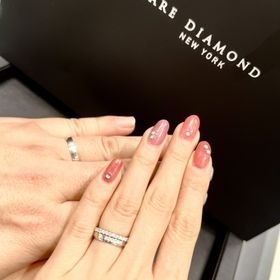 【ラザール ダイヤモンド(LAZARE DIAMOND)の口コミ】 他の皆さんがおっしゃっていたように
やはりダイヤモンドの輝きが格別でし…