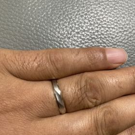 【insembre(インセンブレ)】の口コミ insembre の指輪を選んだ最大の決め手は、シンプルでありながら温...