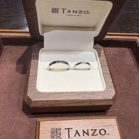 【TANZO.(鍛造指輪)の口コミ】 丈夫で永く着けられる素敵な指輪を探していて辿り着きました。
オーダーし…