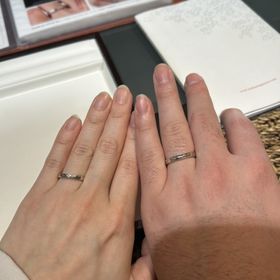 【杢目金屋(もくめがねや)の口コミ】 桜のデザインが入ったおしゃれな日本風の指輪が気に入りました。和風なデ…