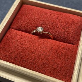 【出雲結(いずもゆい)の口コミ】 デザイン・素材にいたるまで納得がいくものを選べます。
デザインとダイヤ…