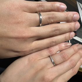 【エクセルコダイヤモンド(EXELCO DIAMOND)の口コミ】 デザインが綺麗で、いつまでも着けていられるものを選びました。婚約指輪…