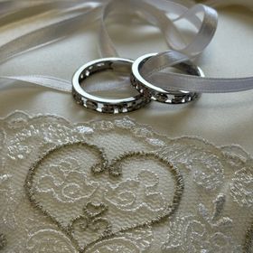 【ケイウノ ブライダル(K.UNO BRIDAL)の口コミ】 桜とベイマックスをモチーフにしてデザインしていただきました。ストーン…