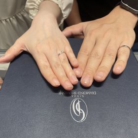 【銀座ダイヤモンドシライシの口コミ】 シンプルですが、ダイヤが自分の目線だとキラキラしていてつけていると嬉…