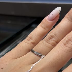 【ミルフローラ(Milluflora)】の口コミ デザインはV字か、ウェーブの型を探していました、
かつシンプルでキレイ...