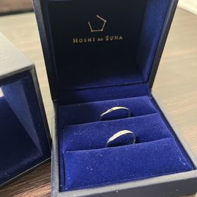 【HOSHI no SUNA 星の砂(ほしのすな)の口コミ】 ウェーブが可愛くて、素材にもこだわっている指輪です。
付け心地もなめら…