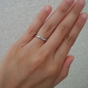 【canal4℃(カナルヨンドシー)の口コミ】 毎日付けたままで過ごしていたいので、シンプルで飽きが来ず、どんなコー…