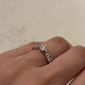 【宝寿堂(ほうじゅどう)】の口コミ ダイヤが信じられないくらい綺麗です。出来上がりをお店で受け取った瞬間あ...