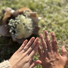 【銀座ダイヤモンドシライシの口コミ】 何個も試着して、この指輪に決めました！
決め手は、ダイヤが5つ入ってい…