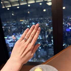 【宝寿堂(ほうじゅどう)】の口コミ 婚約指輪は彼女と一緒に選びに行きました。デザインは彼女の好みで決めても...