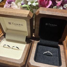 【TANZO.(鍛造指輪)の口コミ】 プロポーズでは、プロポーズリングとしてダイヤのみ購入し、仮止めの状態…