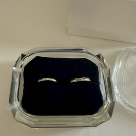 【ヴァンドーム青山(VENDOME AOYAMA)】の口コミ ウェーブで線が控えめに入っていてシンプルなデザインが気に入ってます。
...