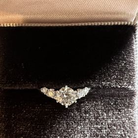 【アイプリモ(I-PRIMO)の口コミ】 ダイヤのへこだわりをメインにしました。
また、価格帯とも調整しました。…