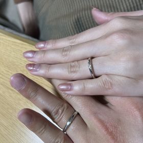 【銀座ダイヤモンドシライシの口コミ】 デザイン最高！！シンプルなデザインの結婚指輪を選びましたが、細部まで…