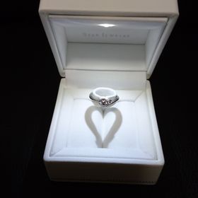 【STAR JEWELRY(スタージュエリー)の口コミ】 純度の高いダイヤモンドが気に入っています。元町本店のイベントで良質ダ…