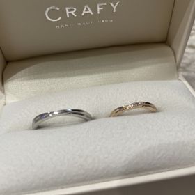 【CRAFY(クラフィ)】の口コミ デザインをオリジナルで考え、作成しました。ペア感を出すためにカーブの位...