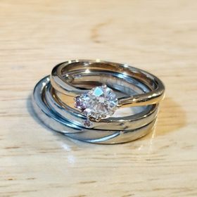 【DIAMOND DOT LAB(ダイアモンド ドット ラボ)の口コミ】 シンプルだけどこだわりがあってとても可愛いです。桜が好きなので、この…