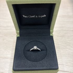 【ヴァン クリーフ＆アーペル(Van Cleef & Arpels)の口コミ】 0.3カラット、Eカラー、VVS1、excellentカットです。どんな角度から見ても…