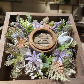 【鎌倉彫金工房】の口コミ 男女ともに1.5mmの細身デザインを選択し、
ホワイトゴールドとピンク...