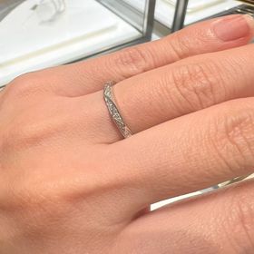 【グラフ(GRAFF)】の口コミ ダイヤモンドがこだわりのブランドということで、ダイヤモンドが全体的に入...