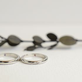 【CRAFY(クラフィ)】の口コミ ダイヤを付けるのを迷いましたが、無料でつけれる誕生石（4月）を使用して...