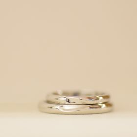 【CRAFY(クラフィ)の口コミ】 プラチナの輝きが綺麗です。シンプルでスタイリッシュですが、ちゃんとオ…