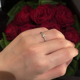 【BRILLIANCE+(ブリリアンスプラス)の口コミ】 とにかくデザインがいい！正面は当たり前としてどこから見ても綺麗。着け…