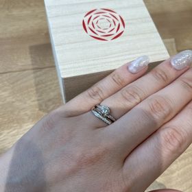 【出雲結(いずもゆい)の口コミ】 骨格ウェーブなので少しカーブがあったり、ウェーブのデザインの方が手が…