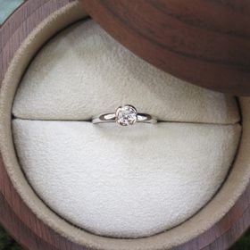 【COLANY(コラニー)】の口コミ バラをモチーフにしたデザインが可愛らしくてとても気に入りました。全ての...