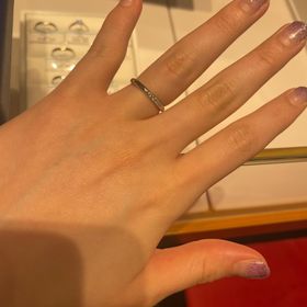 【銀座ダイヤモンドシライシの口コミ】 ダイヤモンドの華やかさがシンプルな中にも大胆に存在していて普段使いに…