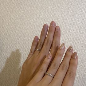 【銀座ダイヤモンドシライシの口コミ】 重ね付けもしやすく、さりげないキラキラが可愛いです
営業職のためキラキ…