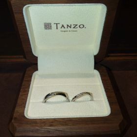 【TANZO.(鍛造指輪)の口コミ】 シンプルなリングではなく、金色のラインをいれております。またマッド加…