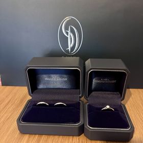 【銀座ダイヤモンドシライシの口コミ】 エバーアフターという名前の婚約指輪にしました、手を握っているような台…