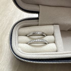 【ケイウノ ブライダル(K.UNO BRIDAL)の口コミ】 シンプルで普段使いしやすいです。光を受けてキラキラと輝くので、とても…