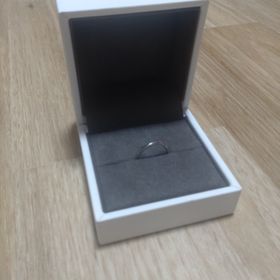 【TOMOE(トモエ)の口コミ】 付けやすくて、素晴らしく綺麗！！つけたときに言葉に表わせないくらいつ…