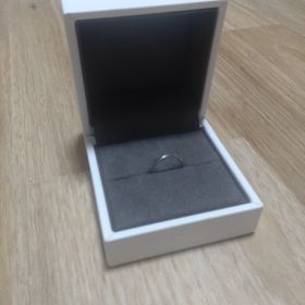 【TOMOE(トモエ)】の口コミ 付けやすくて、素晴らしく綺麗！！つけたときに言葉に表わせないくらいつけ...