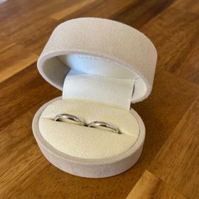 【uchimari(ウチマリ)】の口コミ ゆらゆらとしたデザインがかわいらしく、何度も眺めたくなるデザインです。...